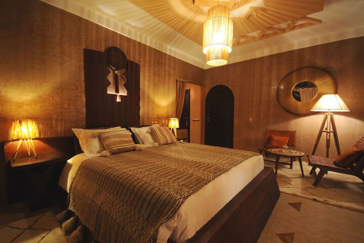 Room 12 of 65