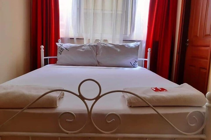 Room 30 of 190
