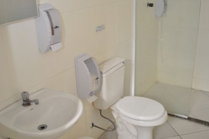 Room 15 of 32