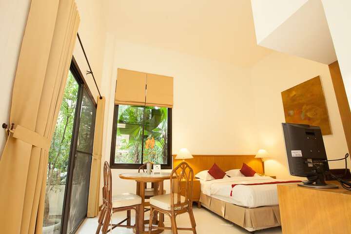 Room 10 of 71