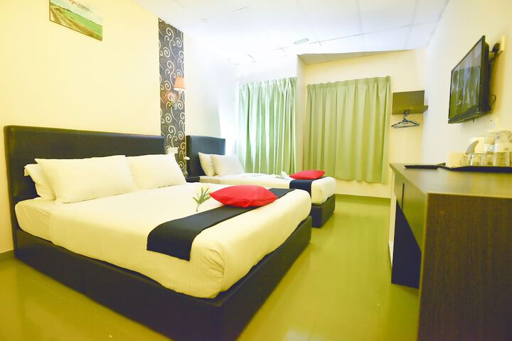 Room 22 of 34