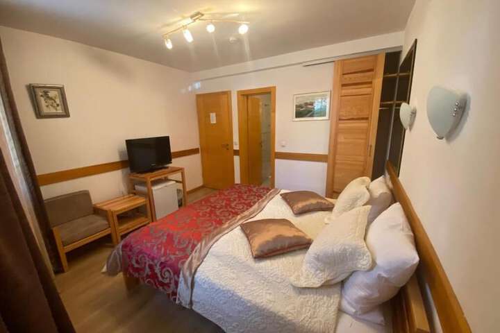 Room 44 of 78
