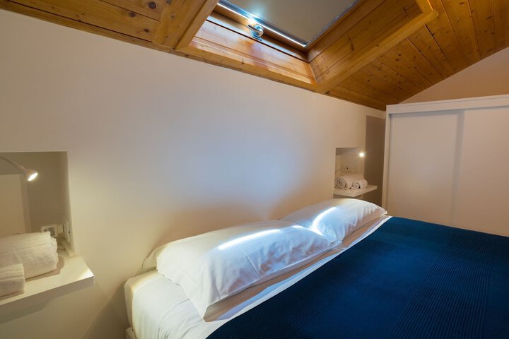 Room 26 of 112