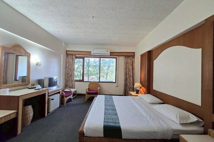 Room 17 of 65