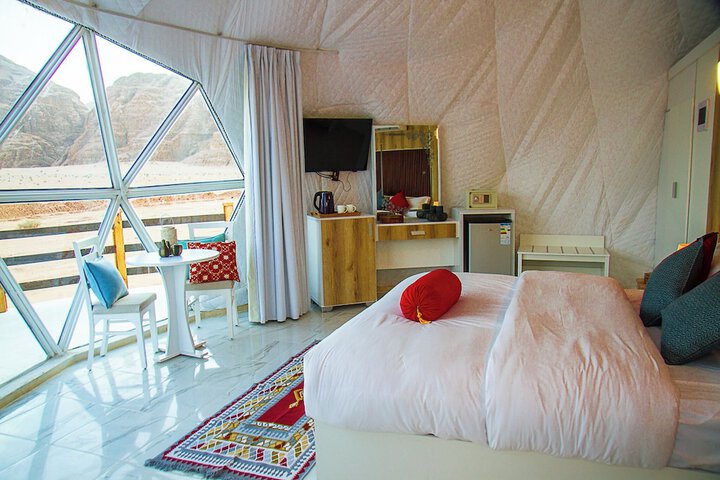 Room 7 of 37