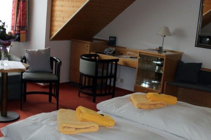Room 7 of 20
