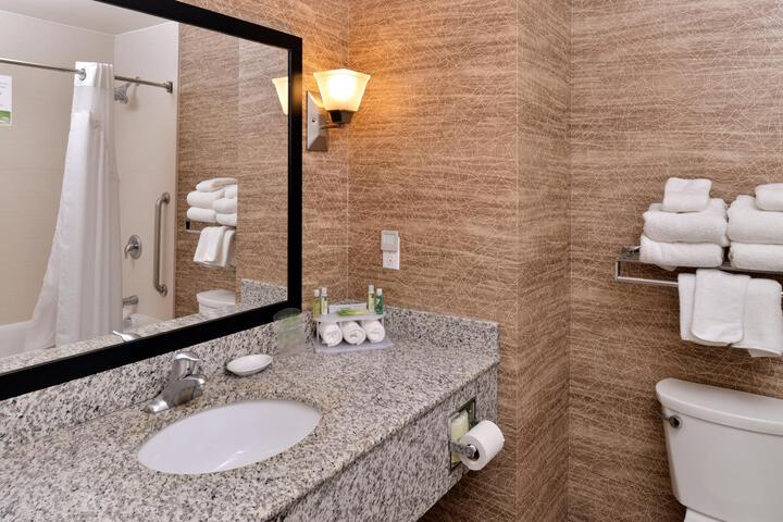 Double Accessible (1 of 4)