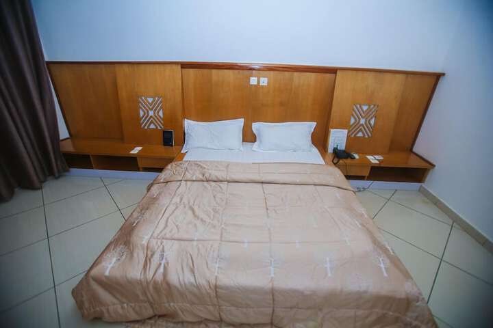 Room 10 of 51