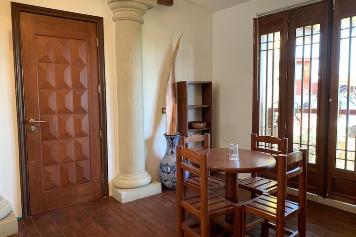 Room 40 of 230