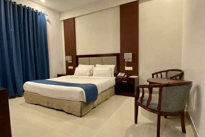 Room 11 of 41