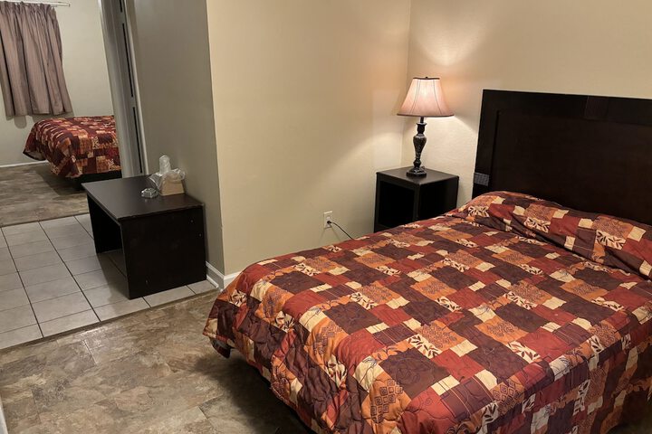 Room 6 of 31