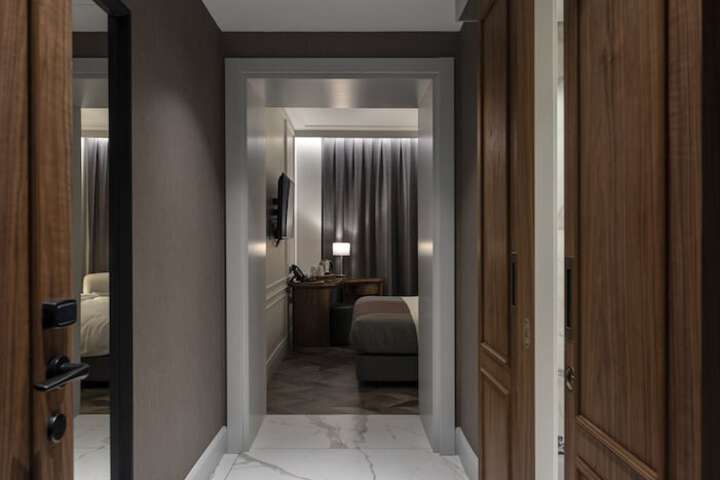 Room 12 of 39