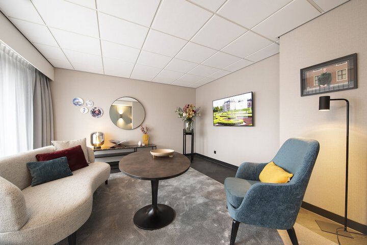 Room 16 of 44