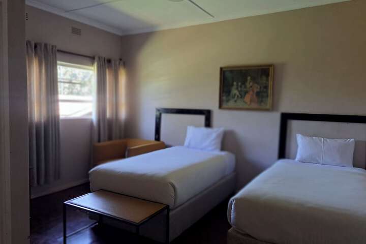 Room 2 of 6