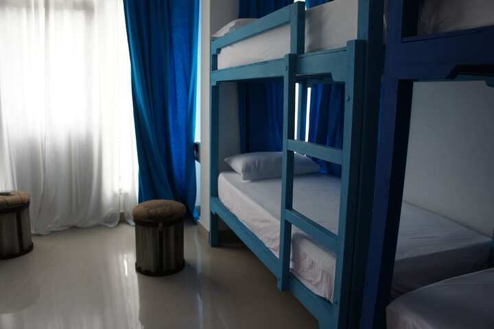 Room 16 of 59