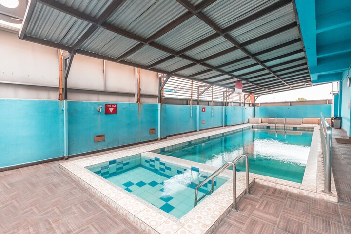 Pool 48 of 62