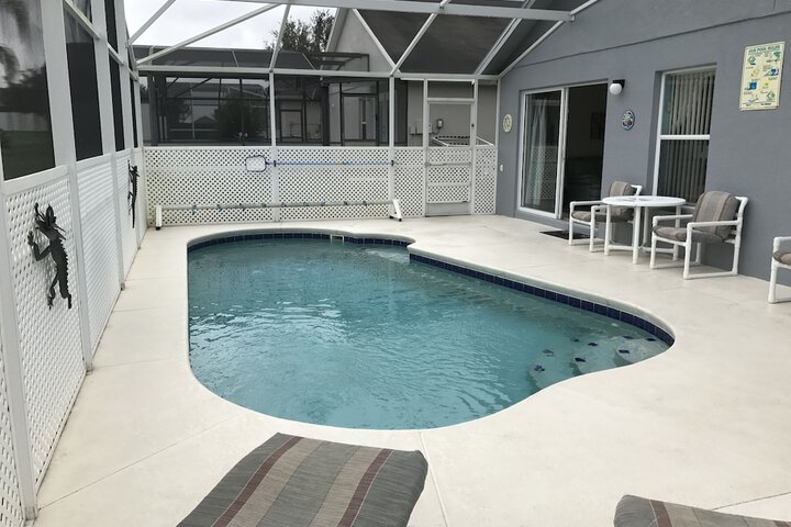 Pool 17 of 20