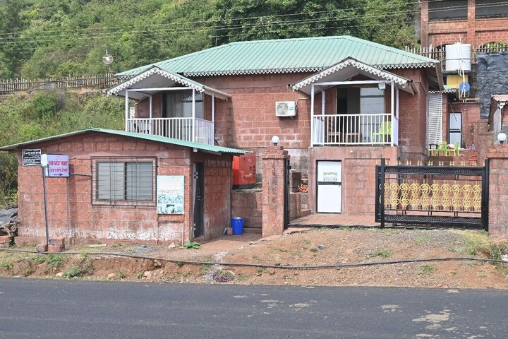 Hotel 6 of 7