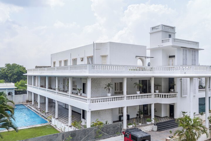 Hotel 74 of 74
