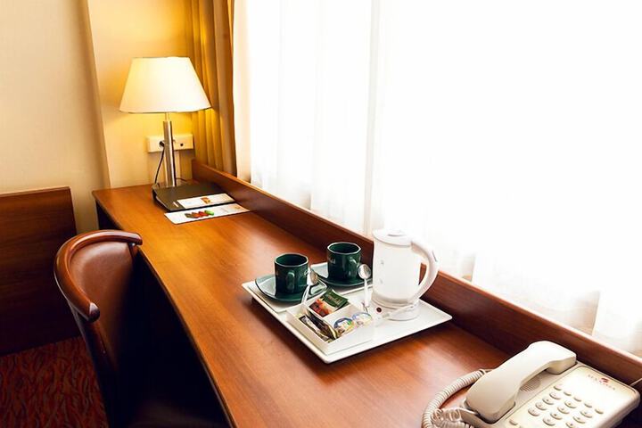 Room 52 of 115