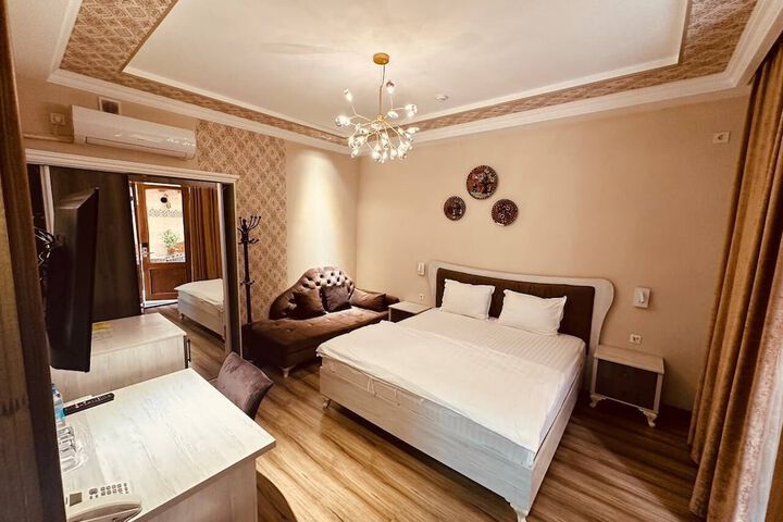 Room 18 of 63