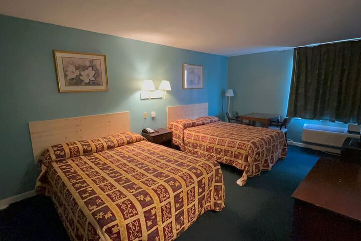 1 Double Bed (2 of 2)