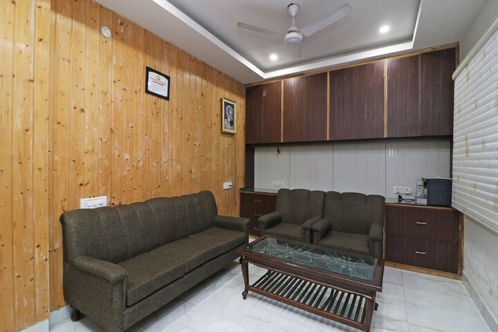 Hotel Interior 2 of 29