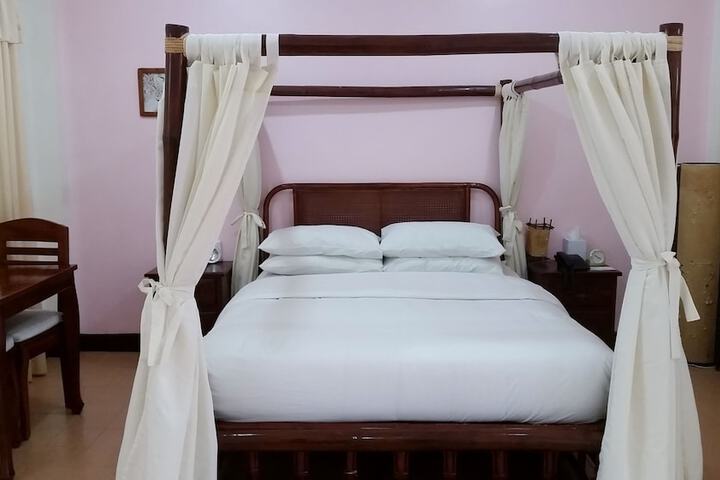 Room 15 of 61