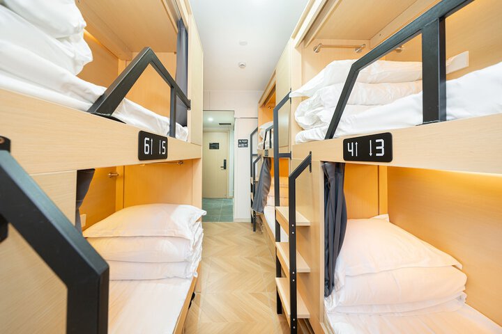 Room 4 of 21