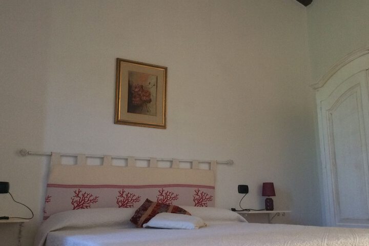 Room 17 of 34