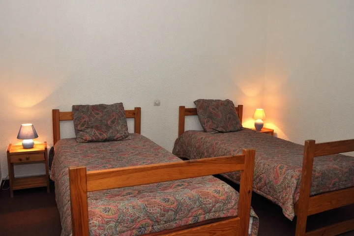 Room 3 of 5