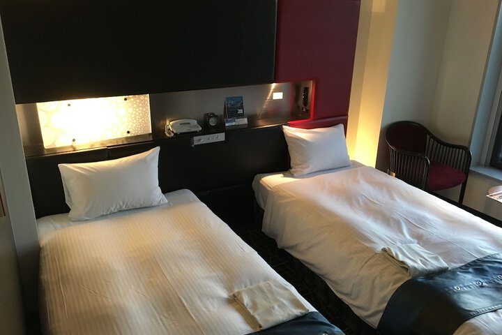 Room 7 of 62