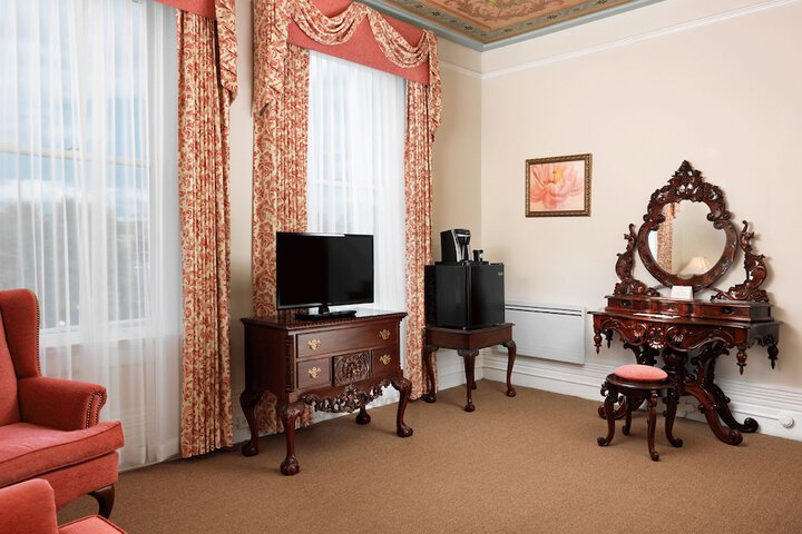 Room 13 of 78