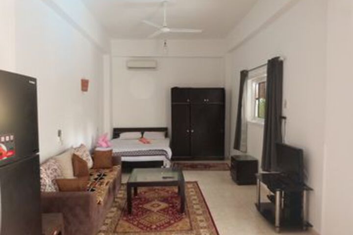 Room 12 of 48