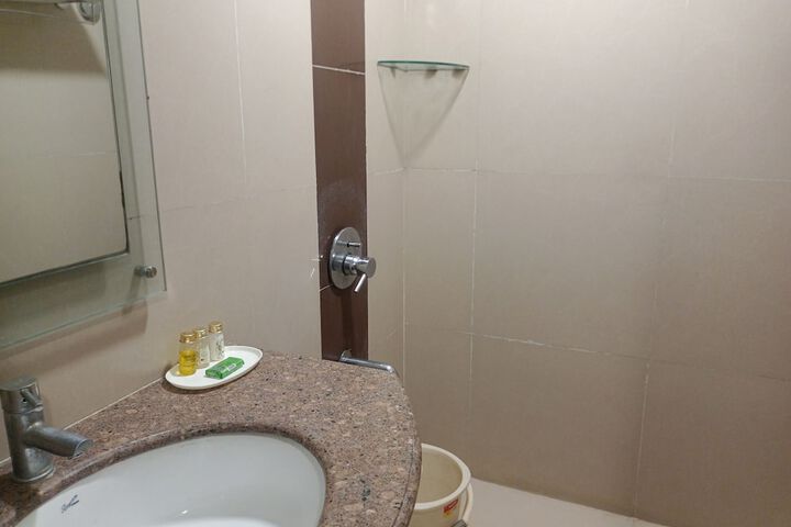 Room 18 of 54