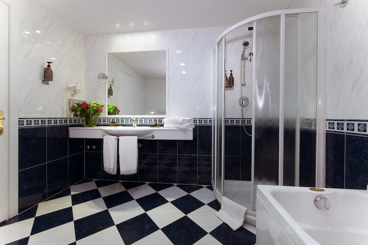 Bathroom Interior Photo
