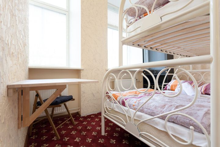 Room 14 of 37