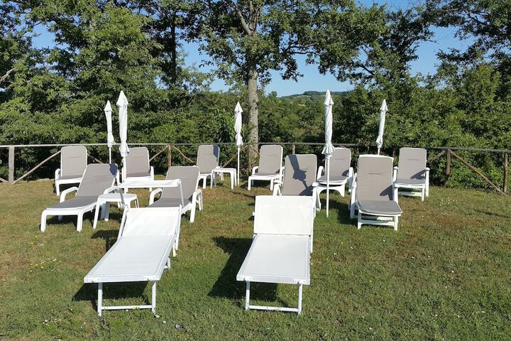 Sundeck 37 of 49