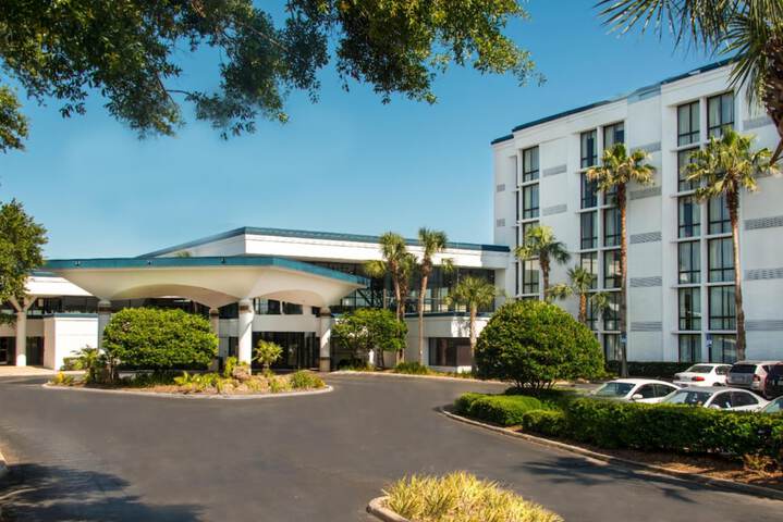 Hotel Entry