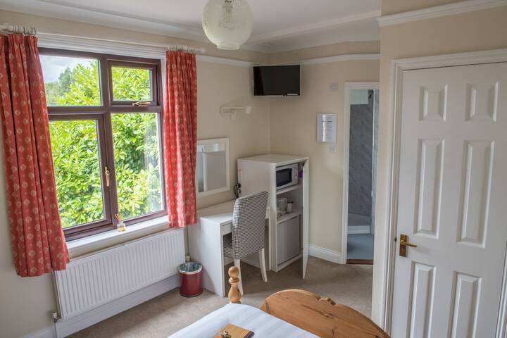 Room 6 of 36