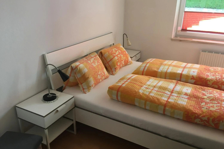 Room 2 of 21