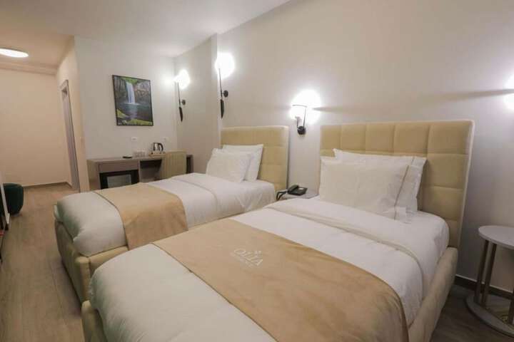 Room 5 of 101