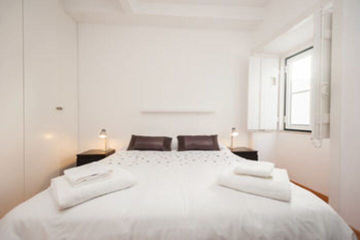 Room 28 of 118