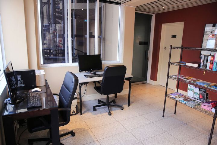 Business Center 74 of 79