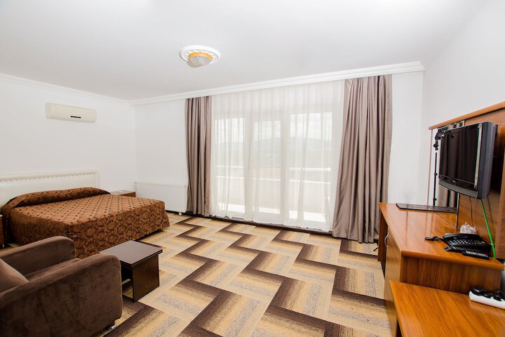 Room 26 of 64