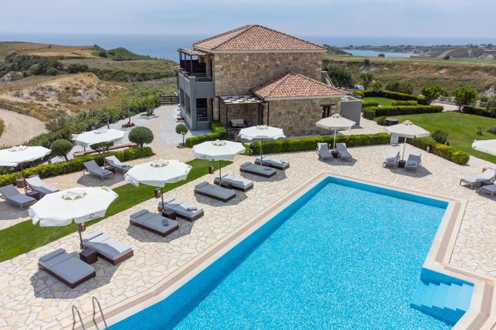 Tramonto Suites