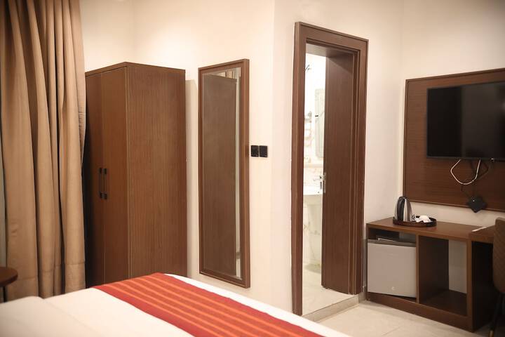Room 39 of 90