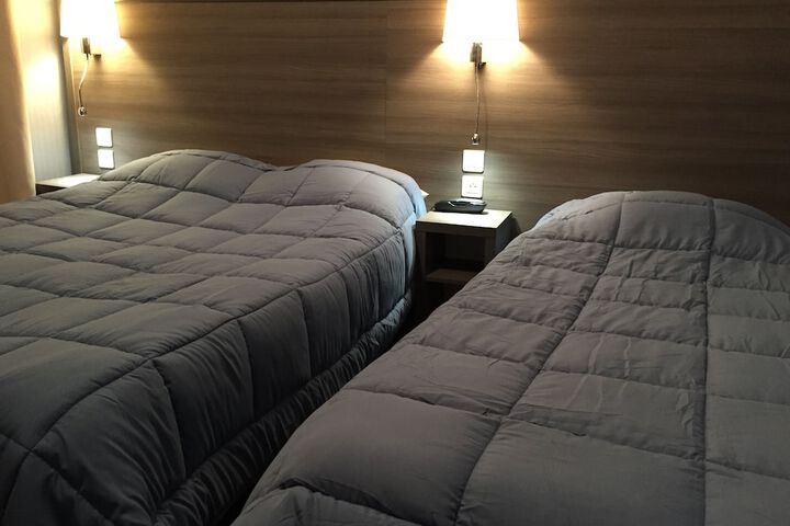 Room 26 of 40