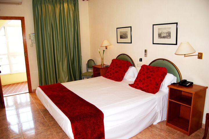 Room 15 of 71