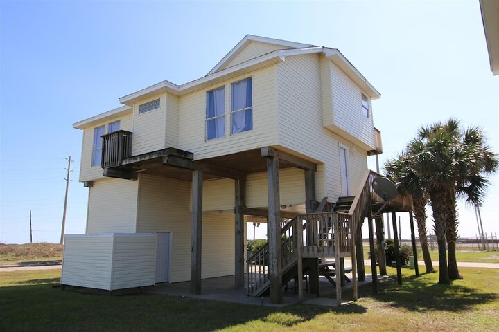Exterior of SUNSHINE DREAMS